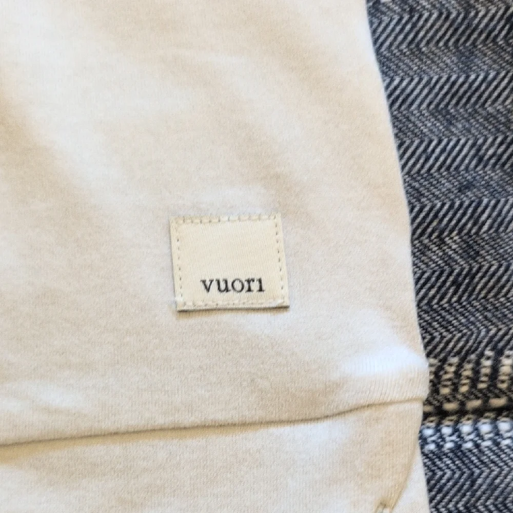 Vuori DreamKnit Cream Apparel - Picture 4 of 5